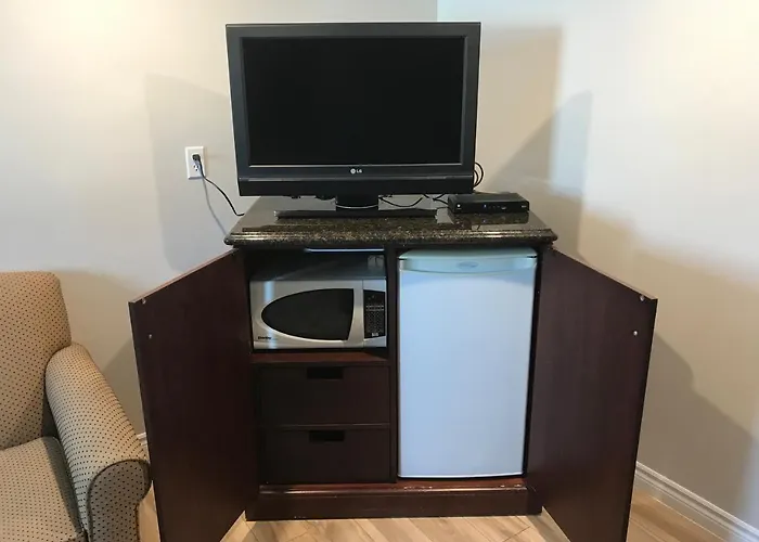 Standard Queen Suite